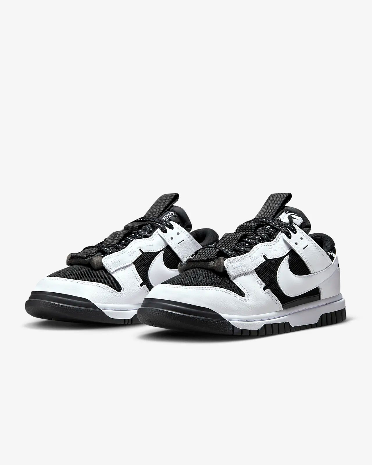 NIKE AIR DUNK JUMBO BLACK & WHITE