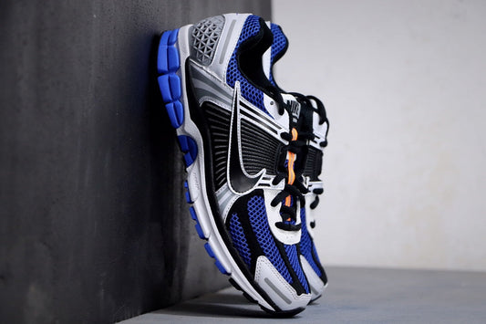 NIKE ZOOM VOMERO 5 BLUE