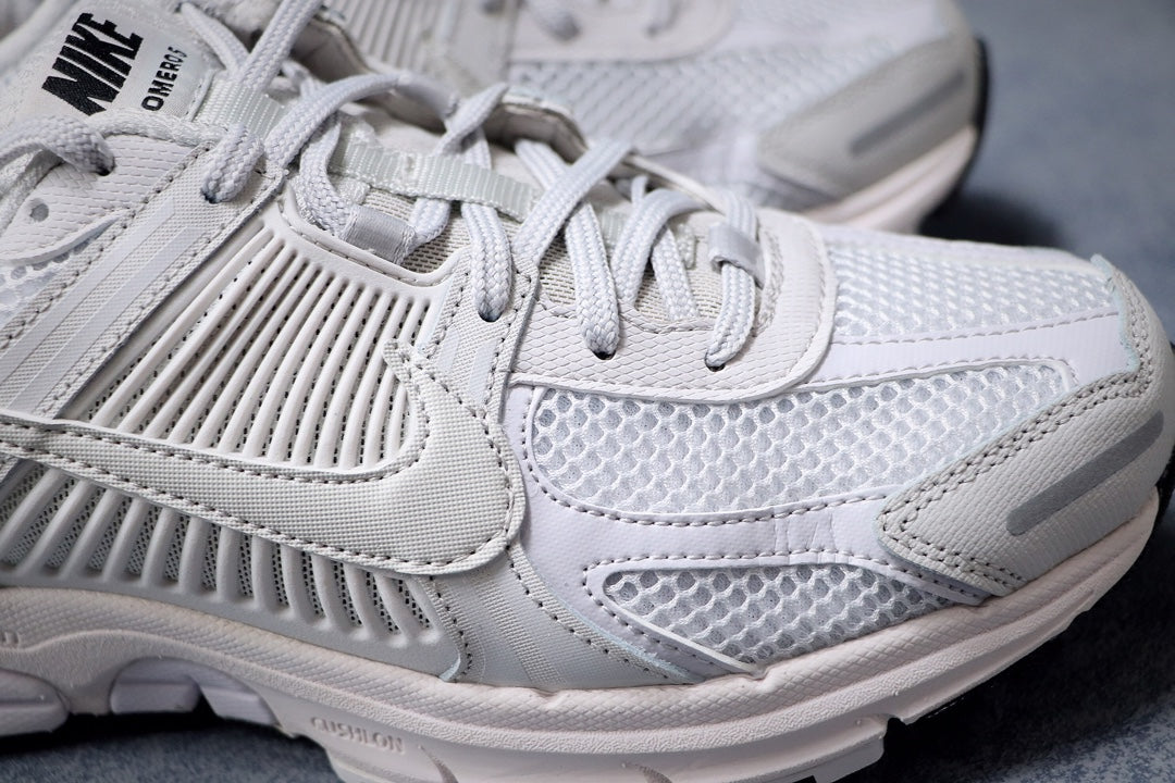 NIKE ZOOM VOMERO 5 WHITE