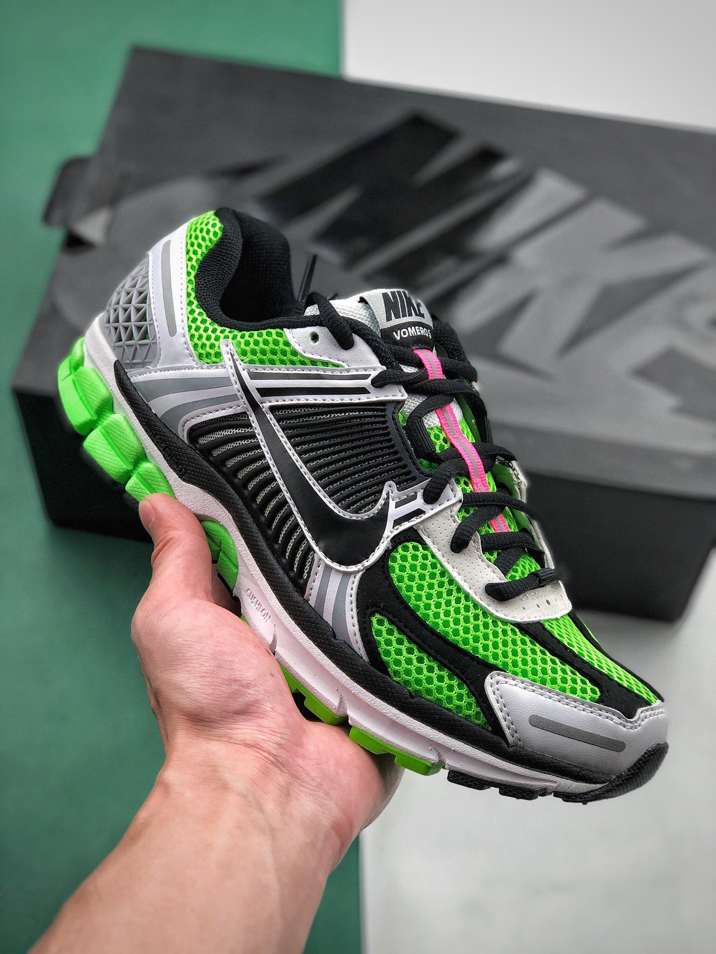 NIKE ZOOM VOMERO 5 BLACK GREEN