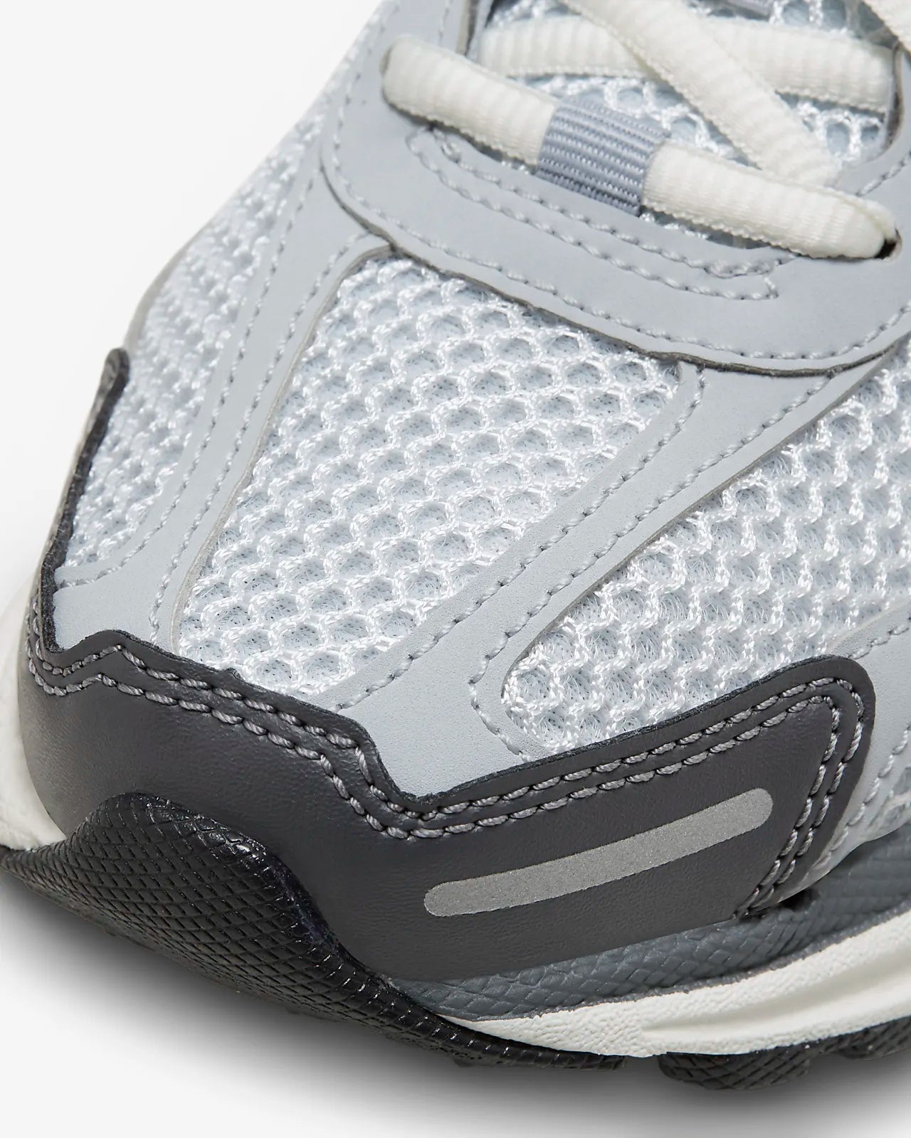 NIKE ZOOM VOMERO 5 GREY