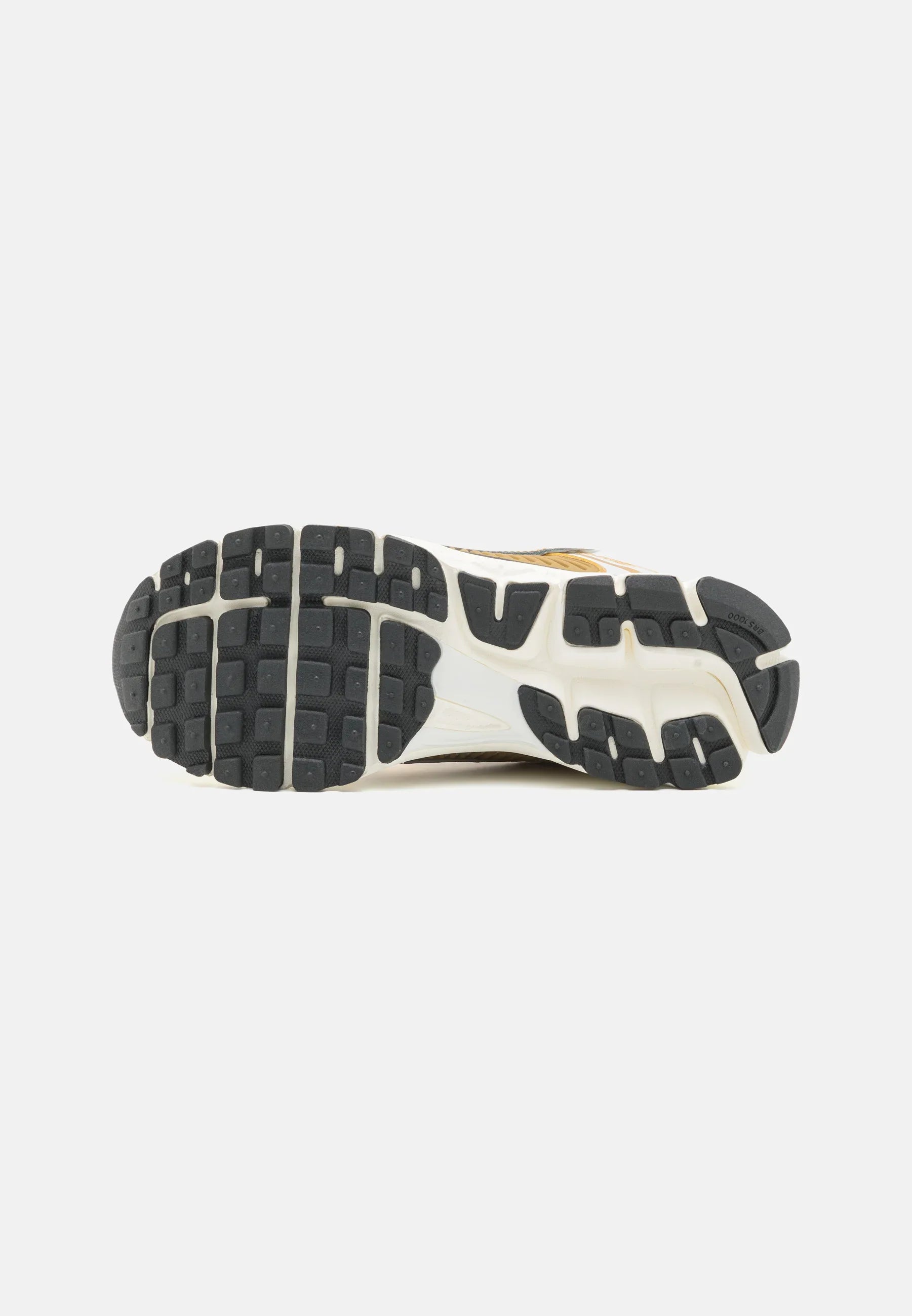 NIKE ZOOM VOMERO 5 WHITE GOLD