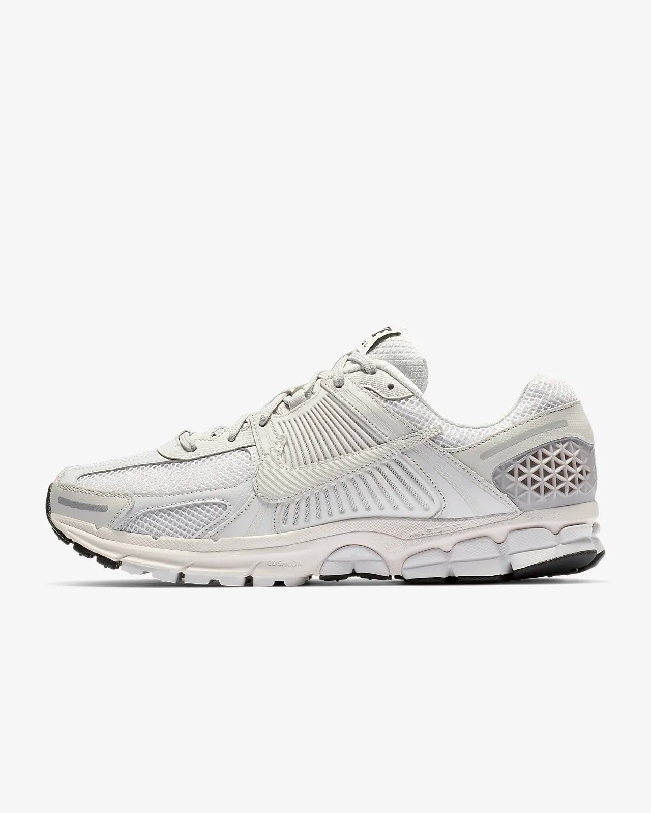 NIKE ZOOM VOMERO 5 WHITE