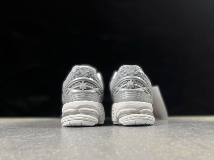NEW BALANCE NB 1906 R GRISE