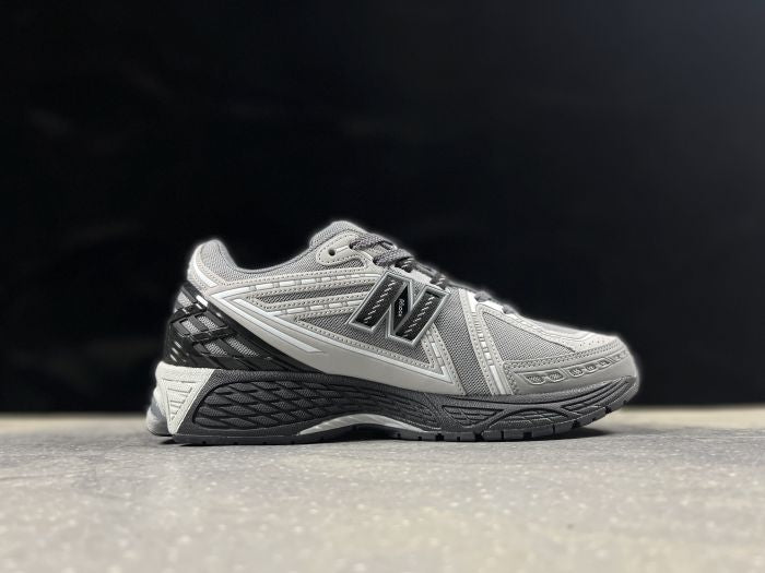 NEW BALANCE NB 1906 R NOIR GRISE