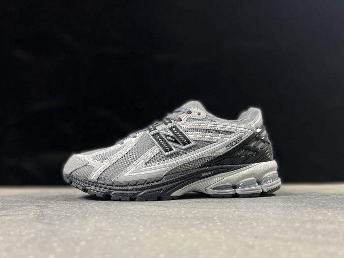 NEW BALANCE NB 1906 R NOIR GRISE