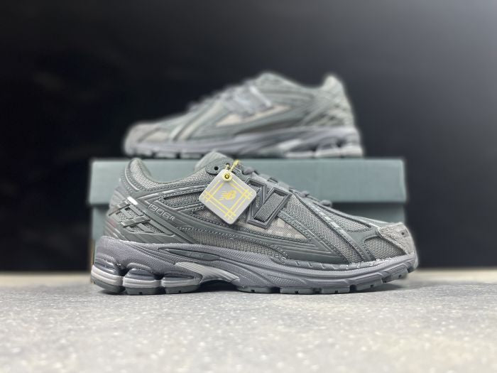 NEW BALANCE NB 1906 R GRISE FONCÉ