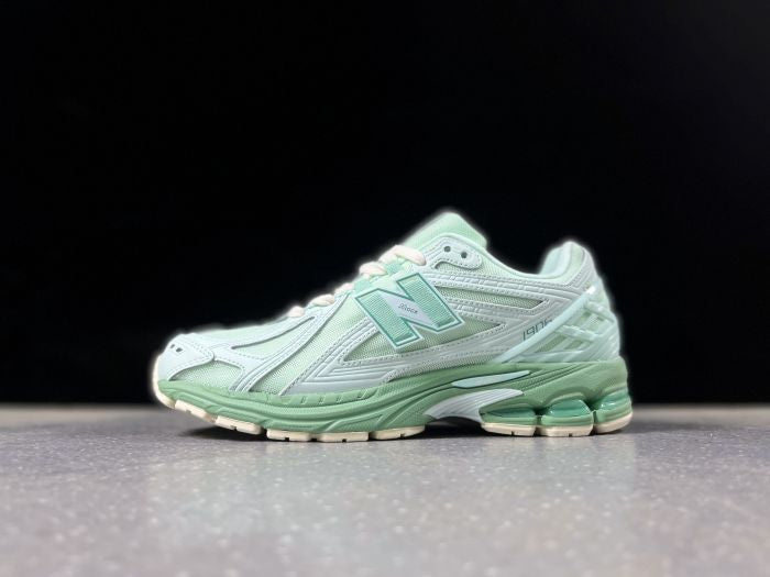 NEW BALANCE NB 1906 R VERT