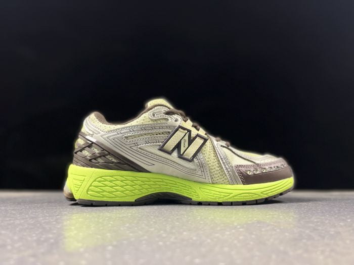NEW BALANCE NB 1906 GRISE FLUO