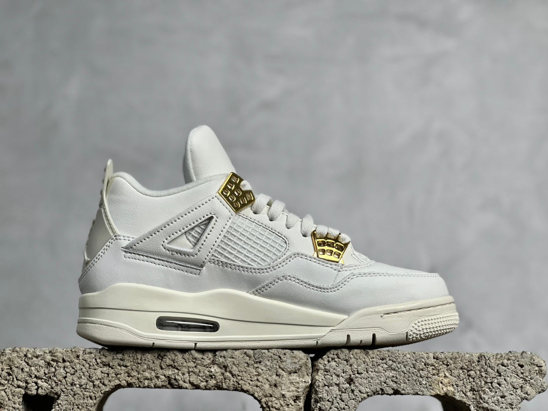 NIKE AIR JORDAN 4 RETRO WHITE BEIGE