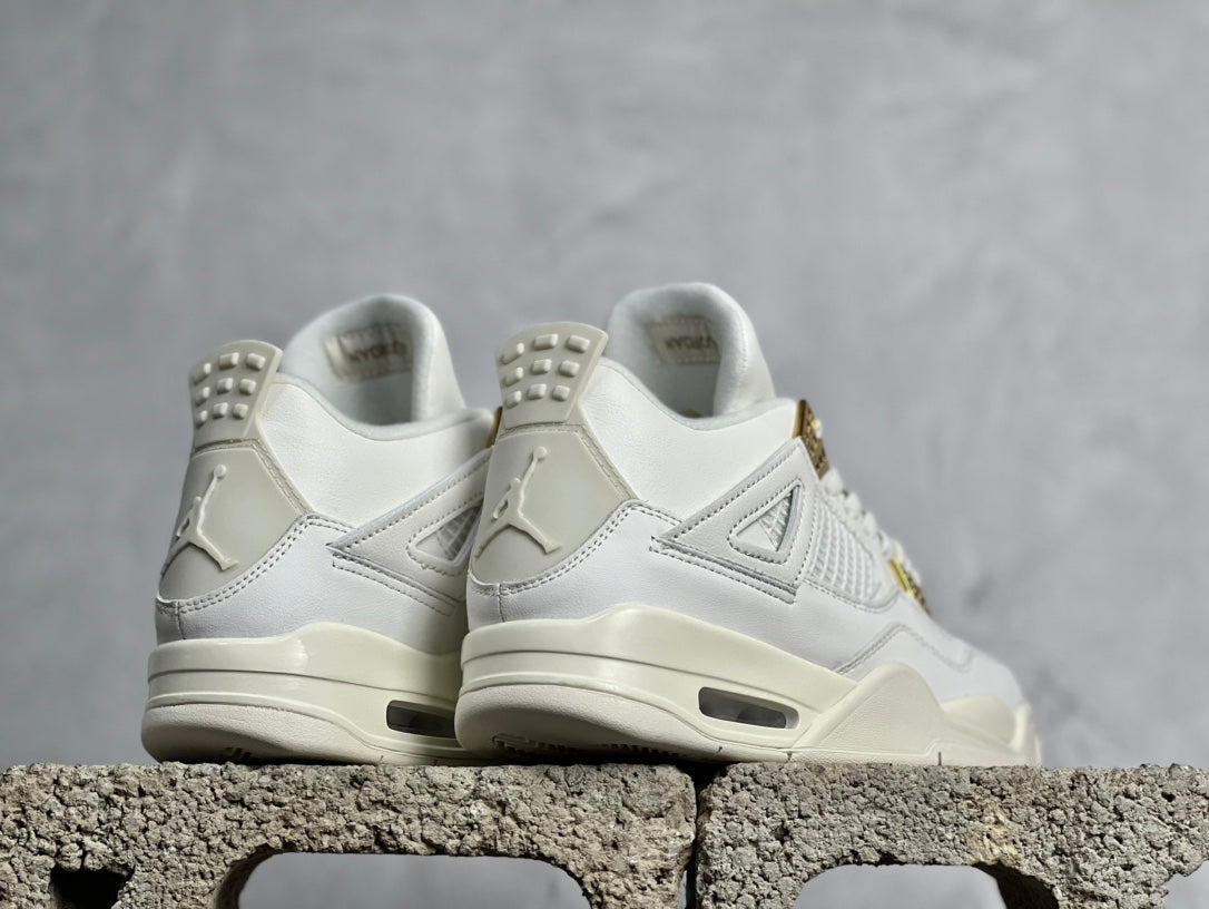 NIKE AIR JORDAN 4 RETRO WHITE BEIGE