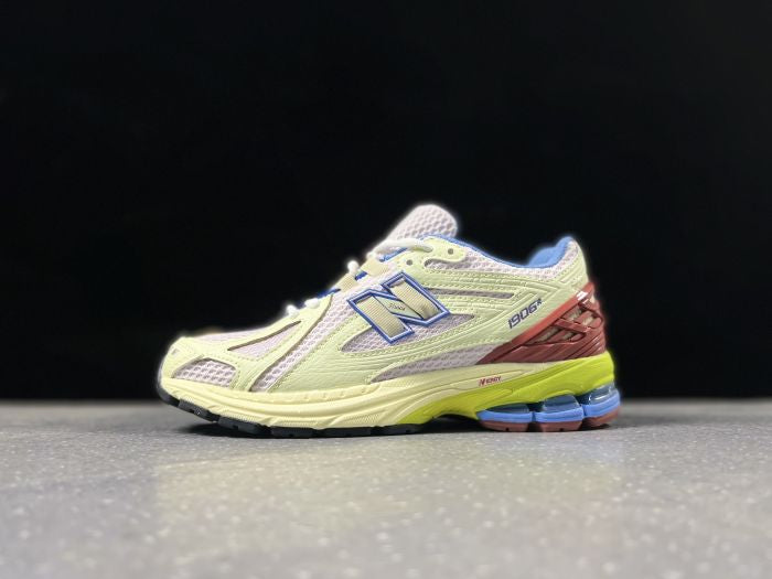NEW BALANCE NB 1906 R
