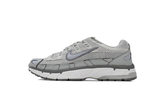 NIKE SNEAKERS P6000 GRISE