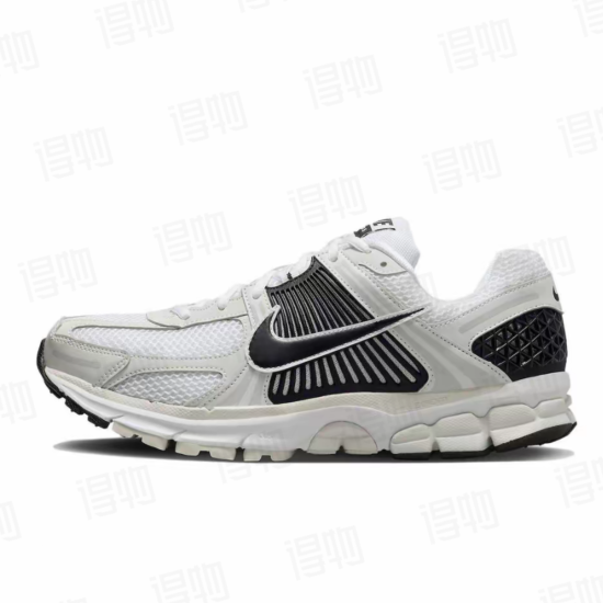 NIKE ZOOM VOMERO 5 BLANC NOIR