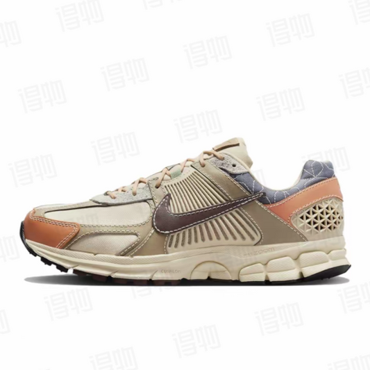 NIKE ZOOM VOMERO 5 BEIGE