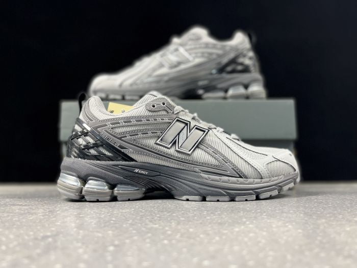 NEW BALANCE NB 1906 R GRISE