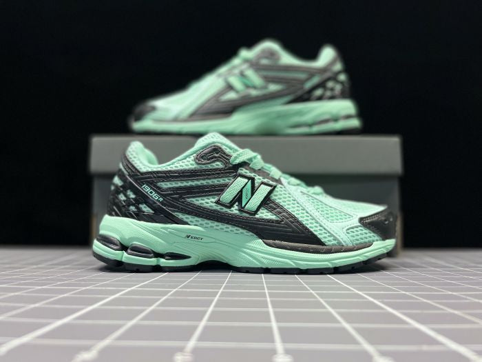 NEW BALANCE NB 1906 R