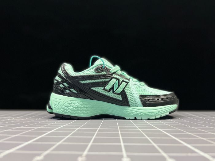 NEW BALANCE NB 1906 R