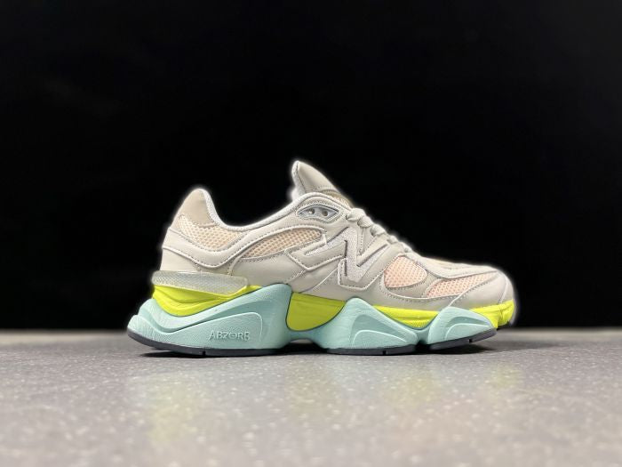 NEW BALANCE NB 9060 MOONBEAM