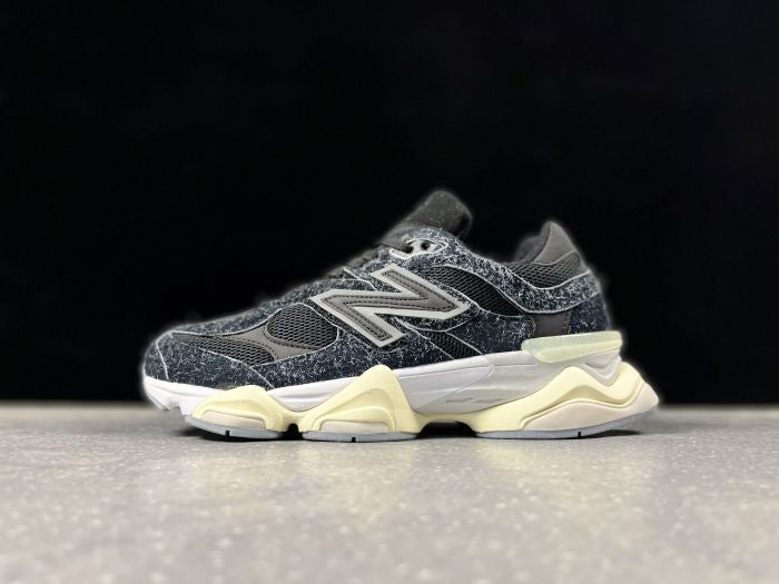 NEW BALANCE NB 9060 NOIR BLACK SUEDE