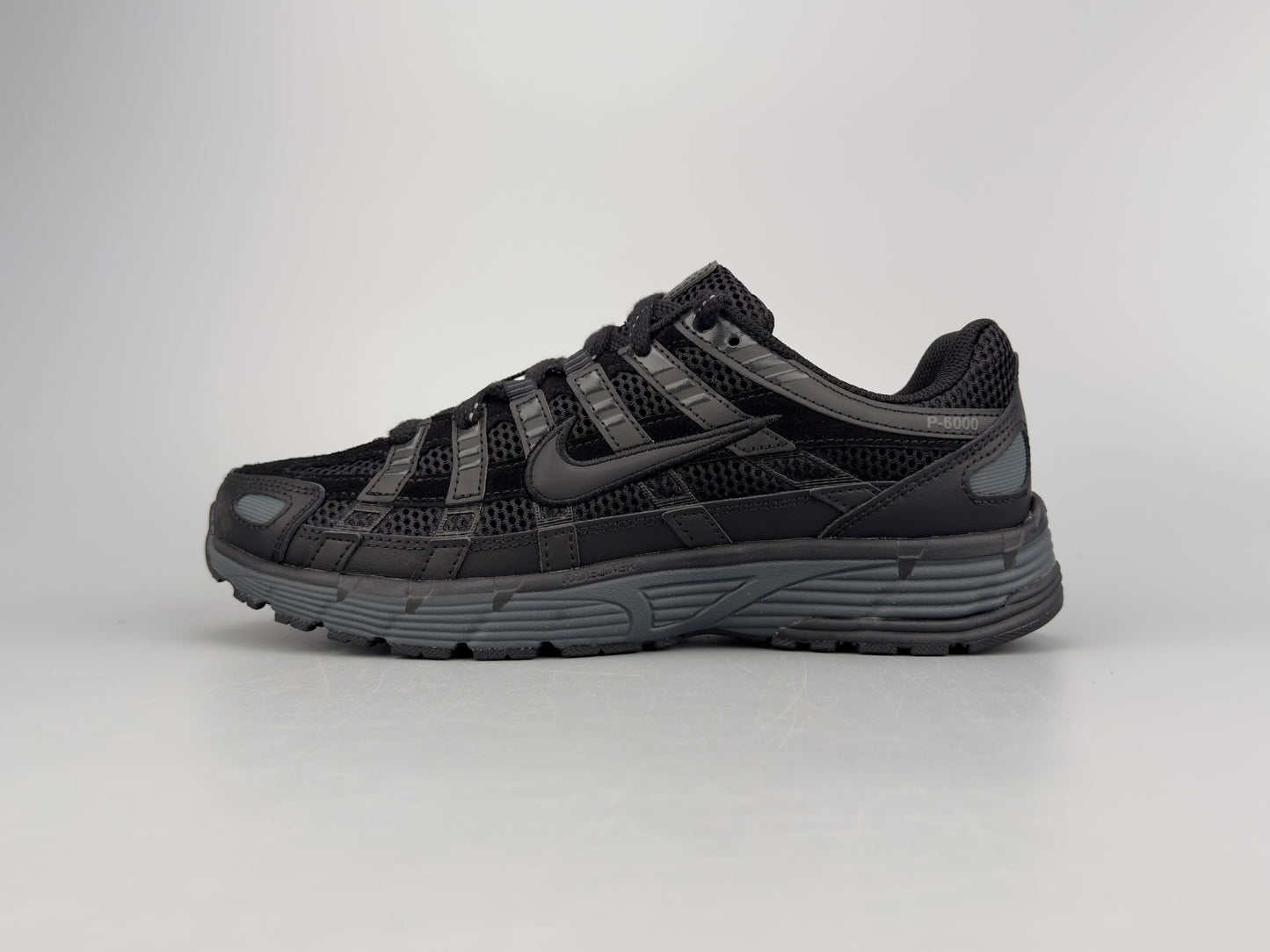 NIKE SNEAKERS P6000 NOIRE