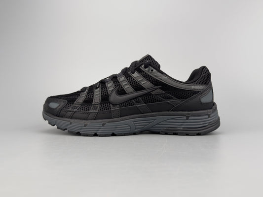 NIKE SNEAKERS P6000 NOIRE