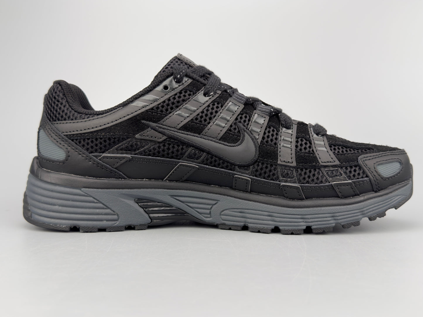 NIKE SNEAKERS P6000 NOIRE