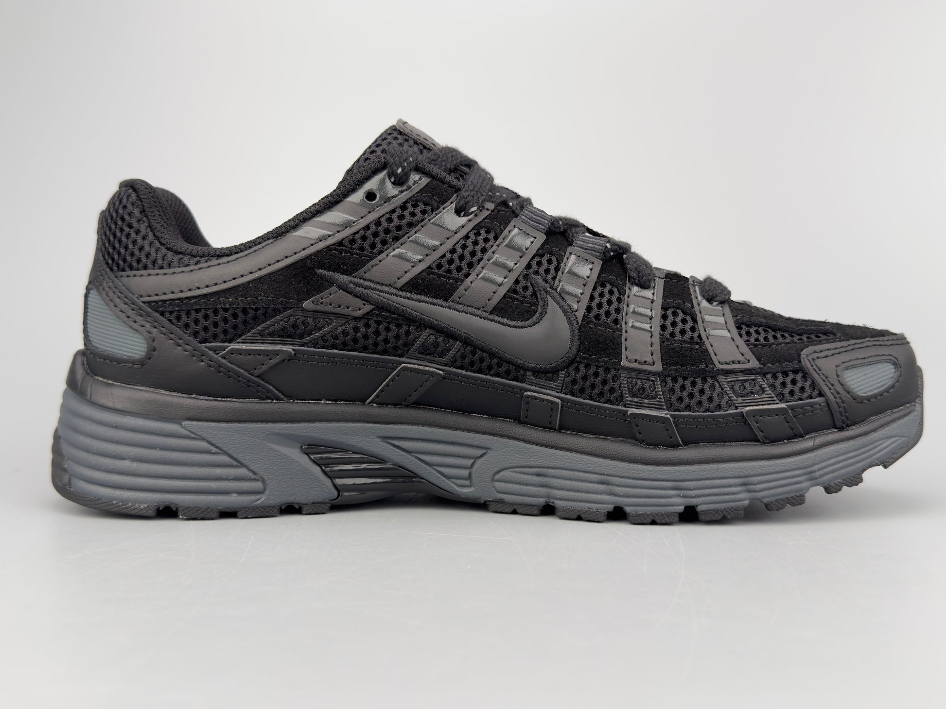 NIKE SNEAKERS P6000 NOIRE