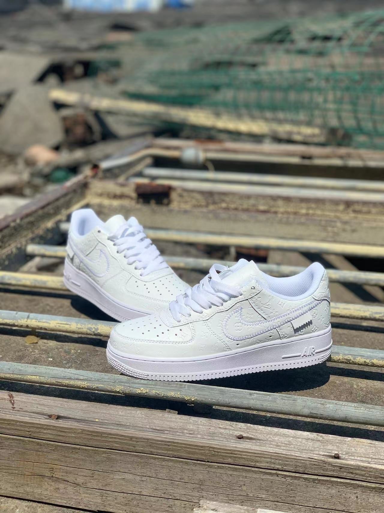 NIKE AIR FORCE 1 x LOUIS VUITTON BLANCHE