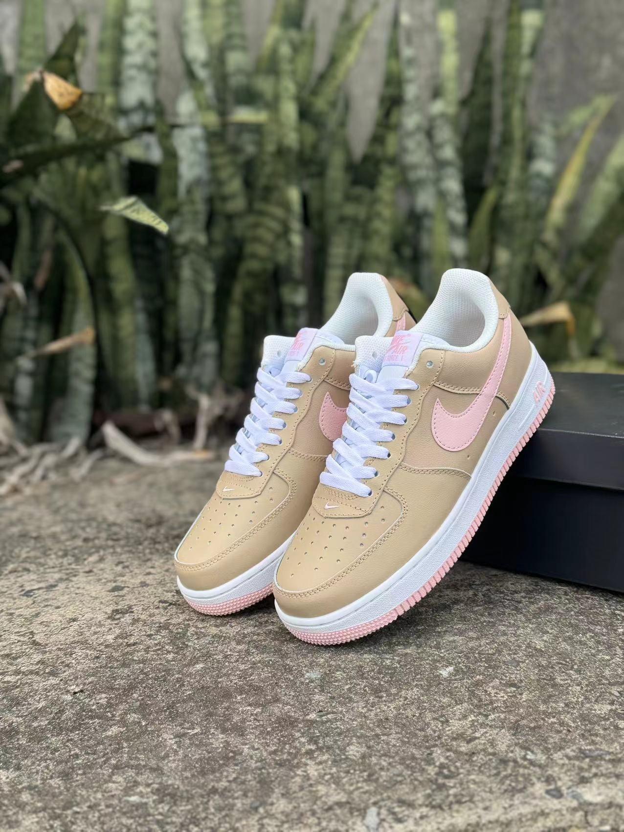 Nike Air Force 1 Beige – L’icône du style urbain