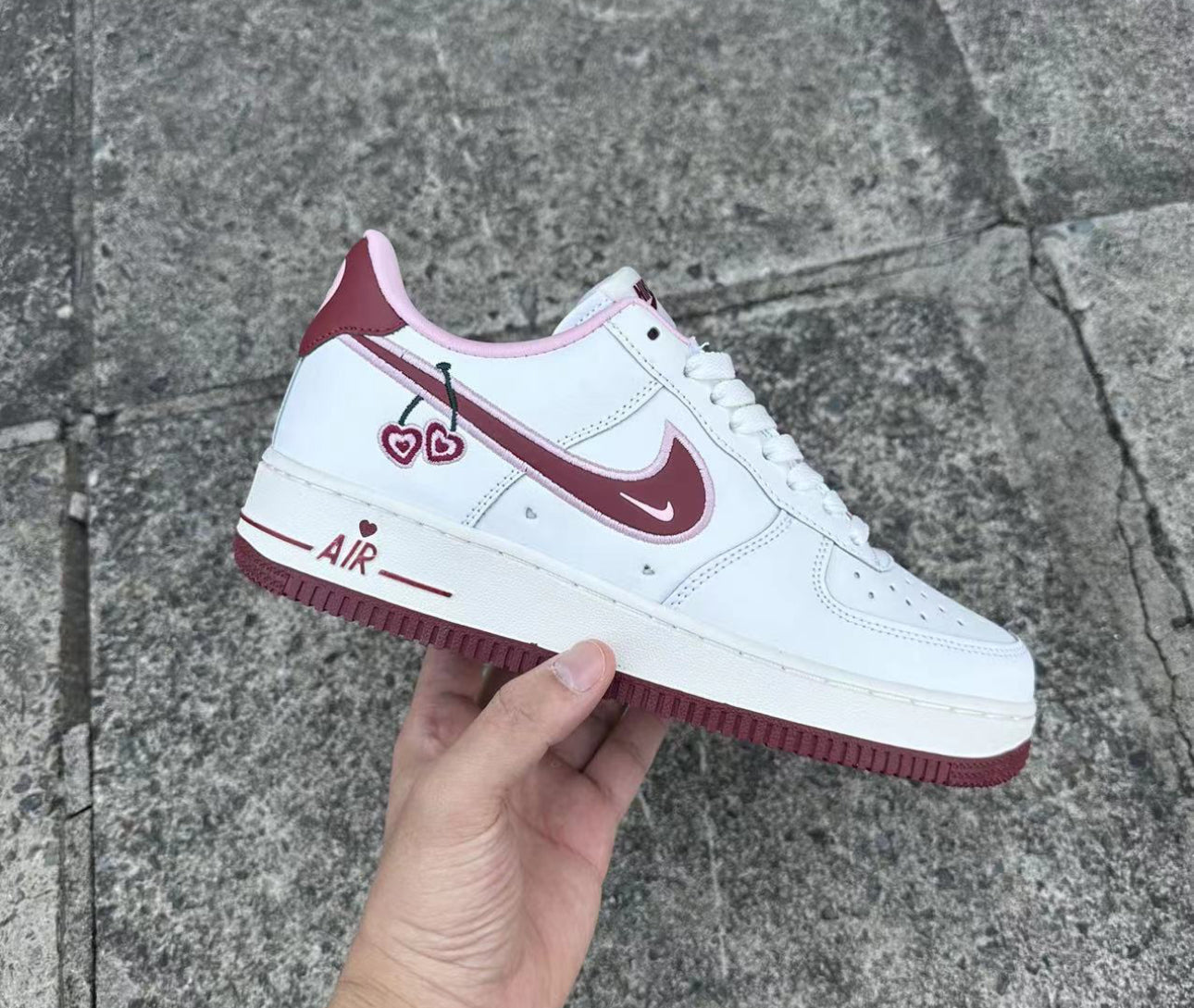 Nike Air Force 1 Valentine’s day – L’icône du style urbain