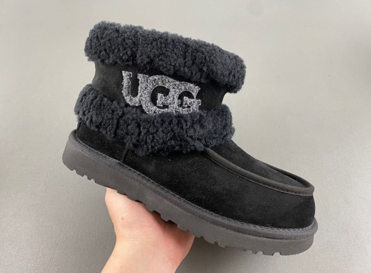 Bottine UGG – Confort, Style et Chaleur Inégalés