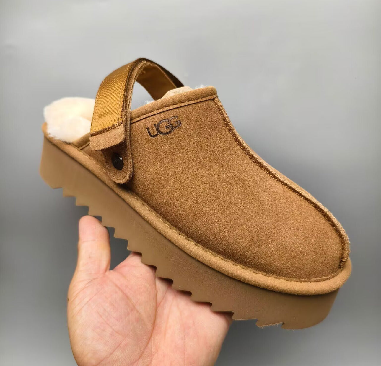 Sabot UGG – Confort, Style et Chaleur Inégalés