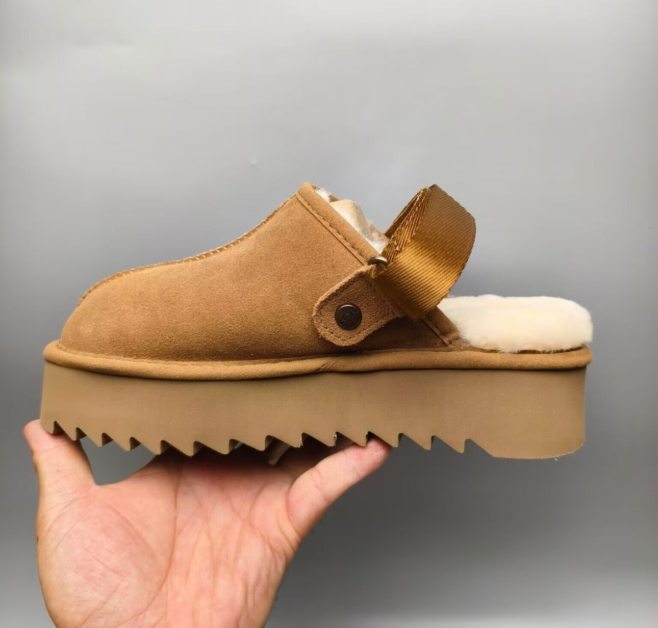 Sabot UGG – Confort, Style et Chaleur Inégalés