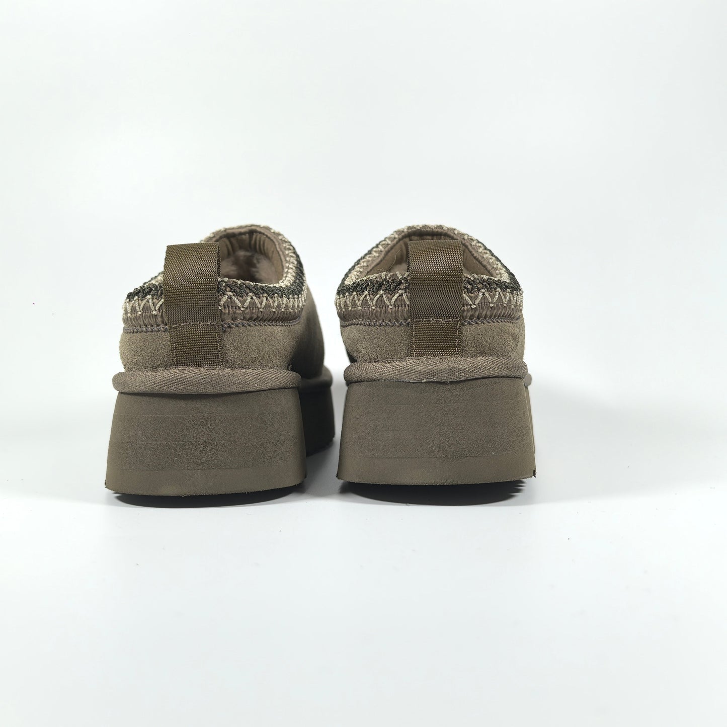 Mules UGG Tazz – Confort, Style et Chaleur Inégalés