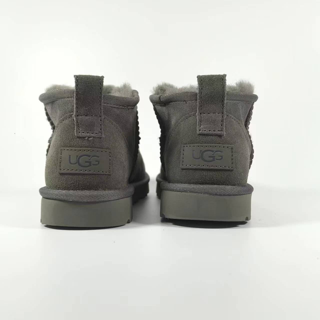 Botte UGG Classic Ultra mini – Confort, Style et Chaleur Inégalés