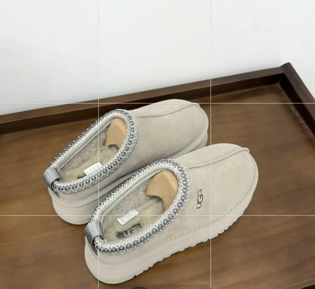 Mules UGG Tazz – Confort, Style et Chaleur Inégalés