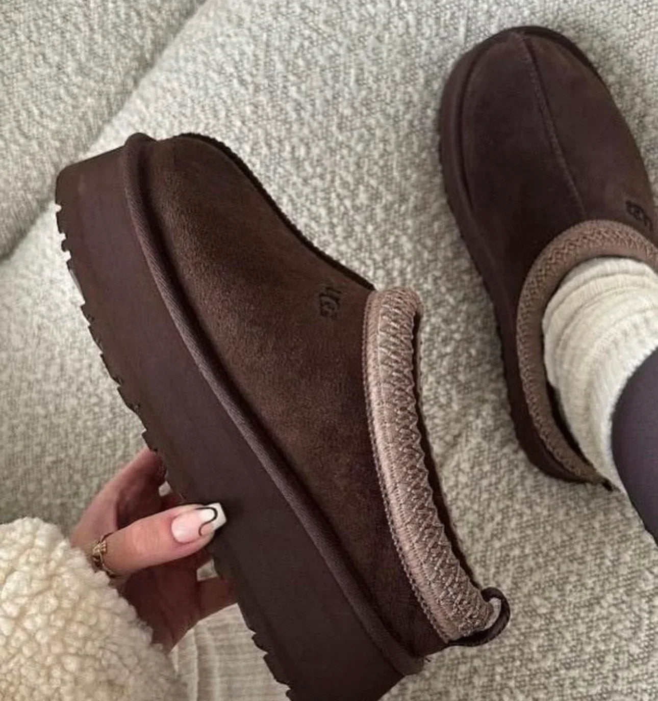 Mules UGG Tazz – Confort, Style et Chaleur Inégalés