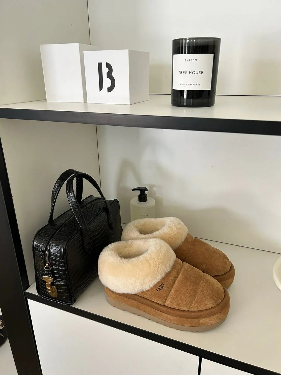 Mules UGG Tazz Brown – Confort, Style et Chaleur Inégalés