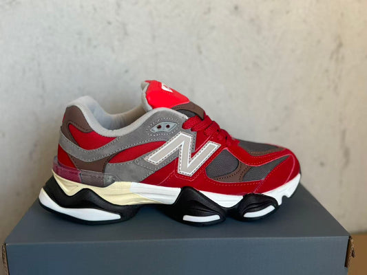 NEW BALANCE NB 9060 GRIS & ROUGE