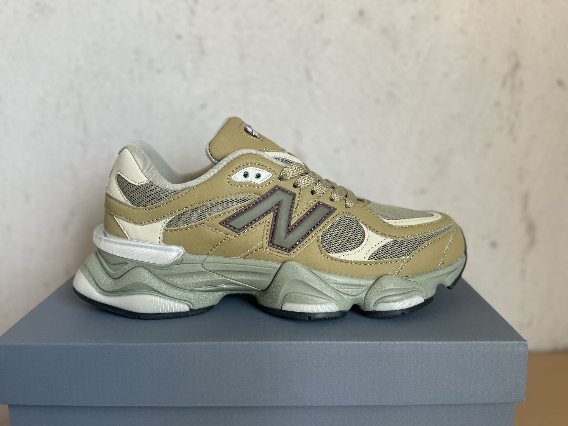 NEW BALANCE NB 9060 KAKI