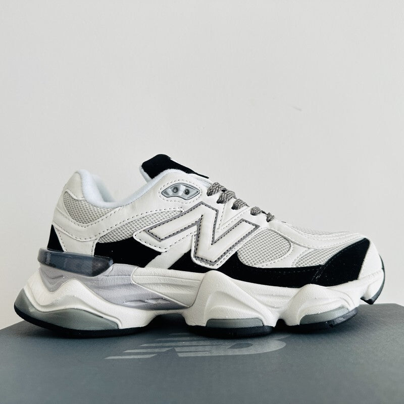 NEW BALANCE NB 9060 BLANC & NOIR