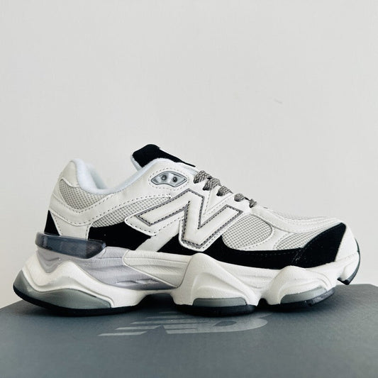 NEW BALANCE NB 9060 BLANC & NOIR