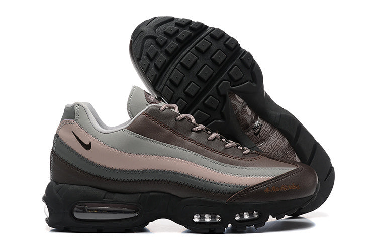 NIKE AIR MAX 95 ESSENTIAL MARRON
