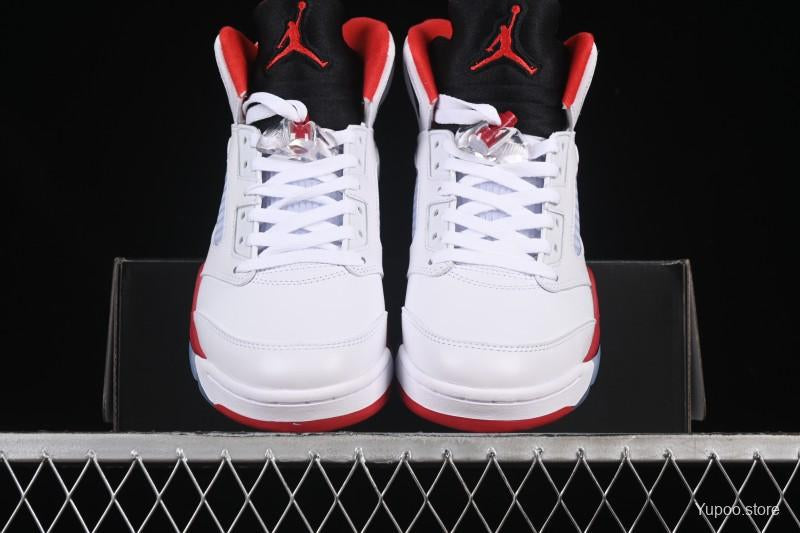 Nike Air Jordan 5 – Style iconique