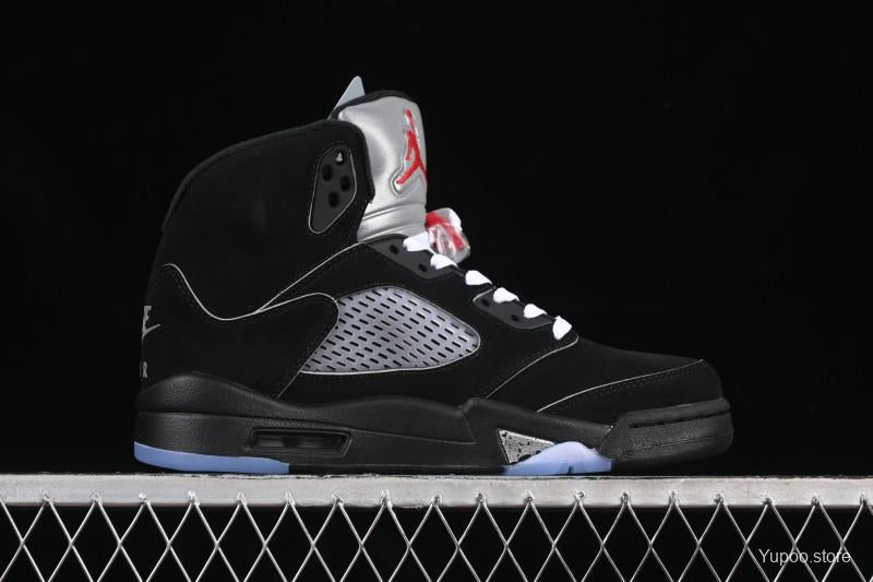 Nike Air Jordan 5 – Style iconique