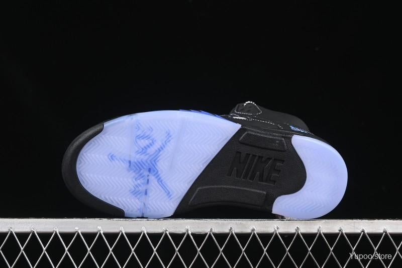 Nike Air Jordan 5 – Style iconique