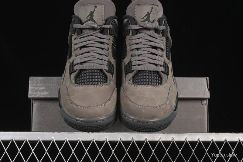 Nike Air Jordan 4 – Style iconique