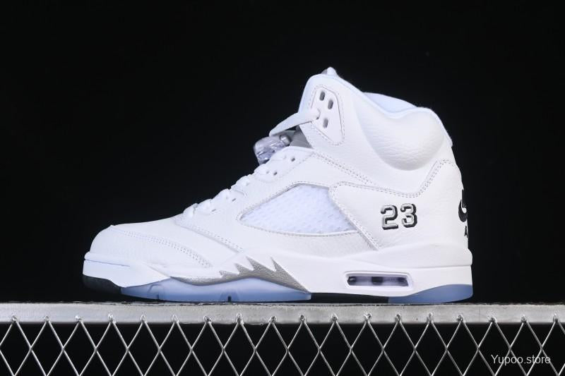Nike Air Jordan 5 – Style iconique