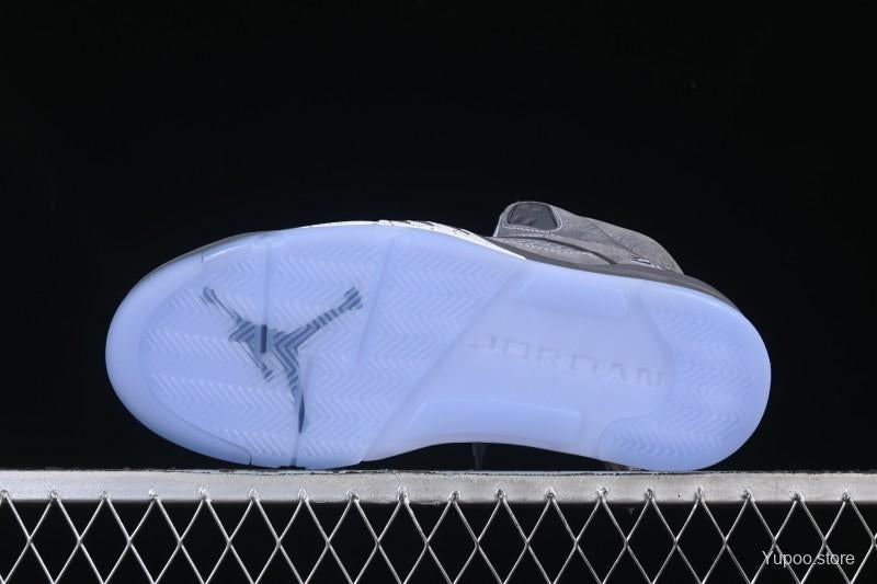 Nike Air Jordan 5 – Style iconique